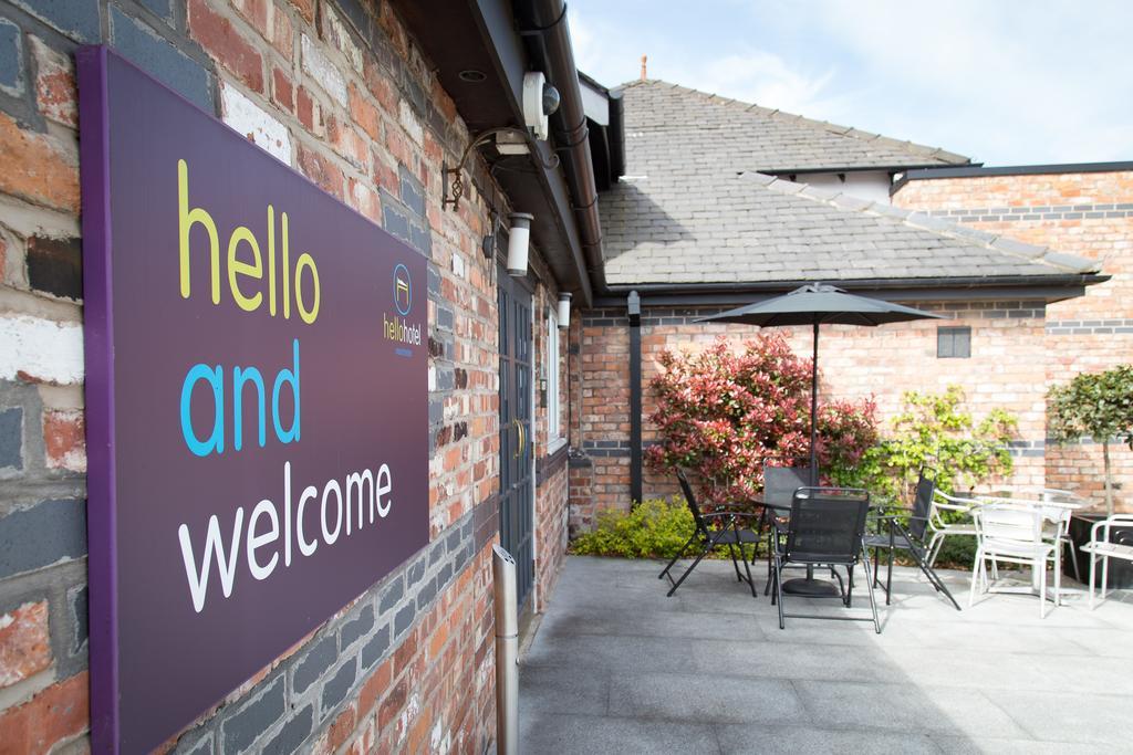 Hello Hotel Swinton  Esterno foto