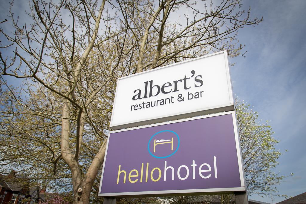 Hello Hotel Swinton  Esterno foto
