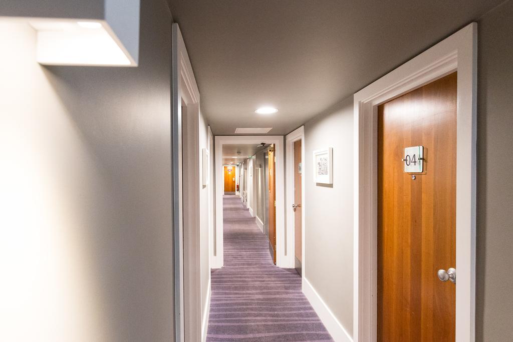 Hello Hotel Swinton  Esterno foto