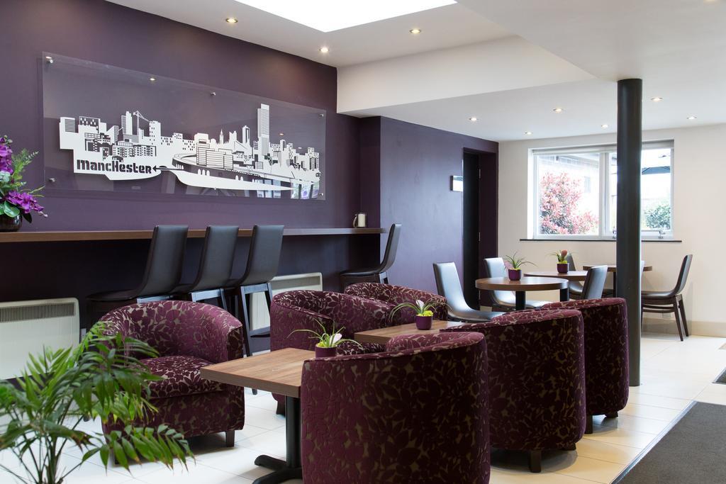 Hello Hotel Swinton  Esterno foto