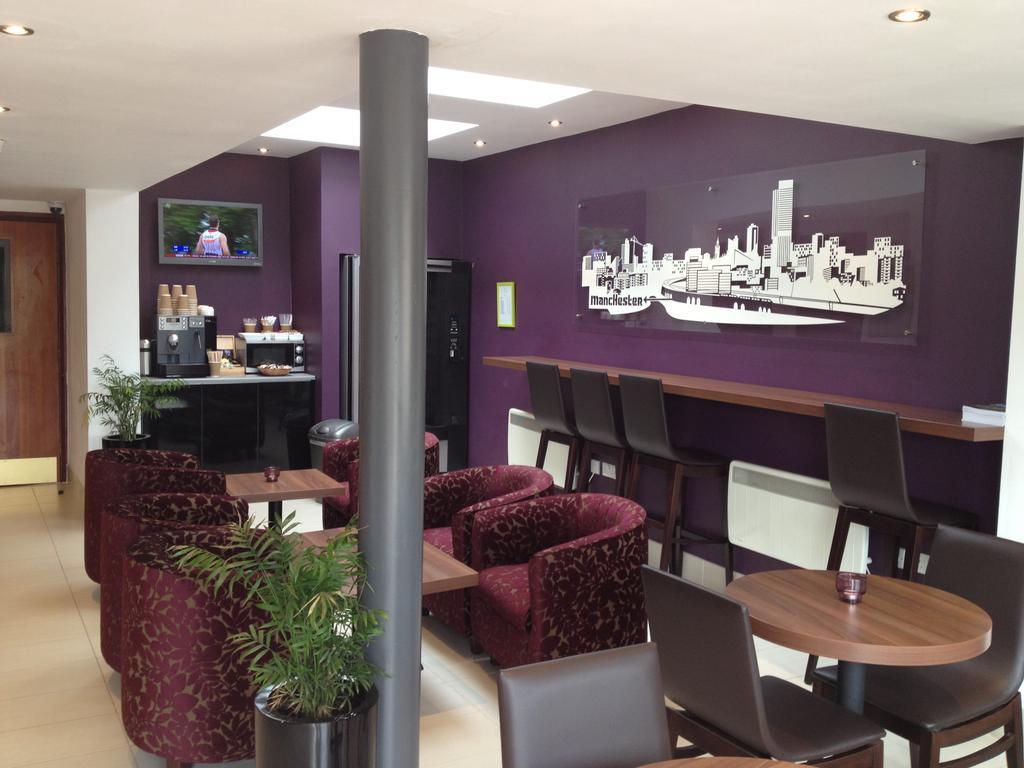 Hello Hotel Swinton  Esterno foto